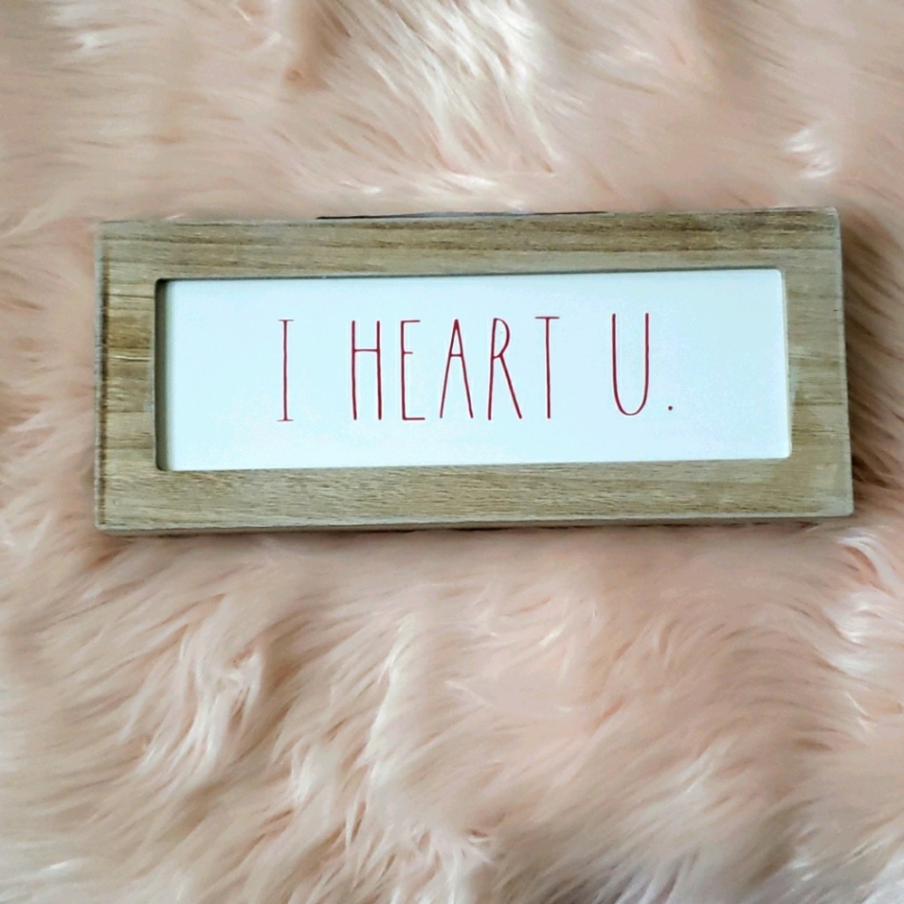 RAE DUNN Valentine's Day I HEART U Wooden Sign